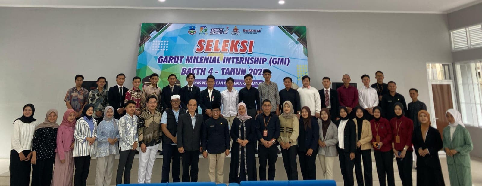 Membanggakan, Dua Mahasiswa IAI Persis Garut Terpilih sebagai Ajudan Bupati Garut