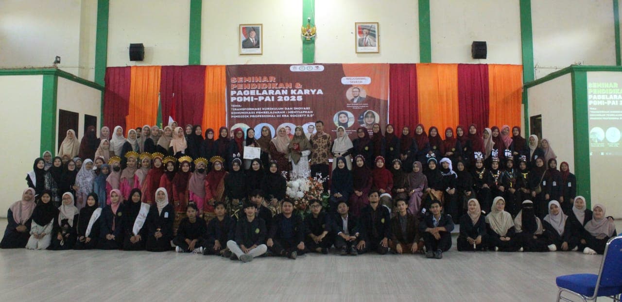 Seminar Pendidikan & Pagelaran Karya PGMI–PAI 2025 Hadirkan Inovasi Komunikasi Pembelajaran di Era Society 5.0