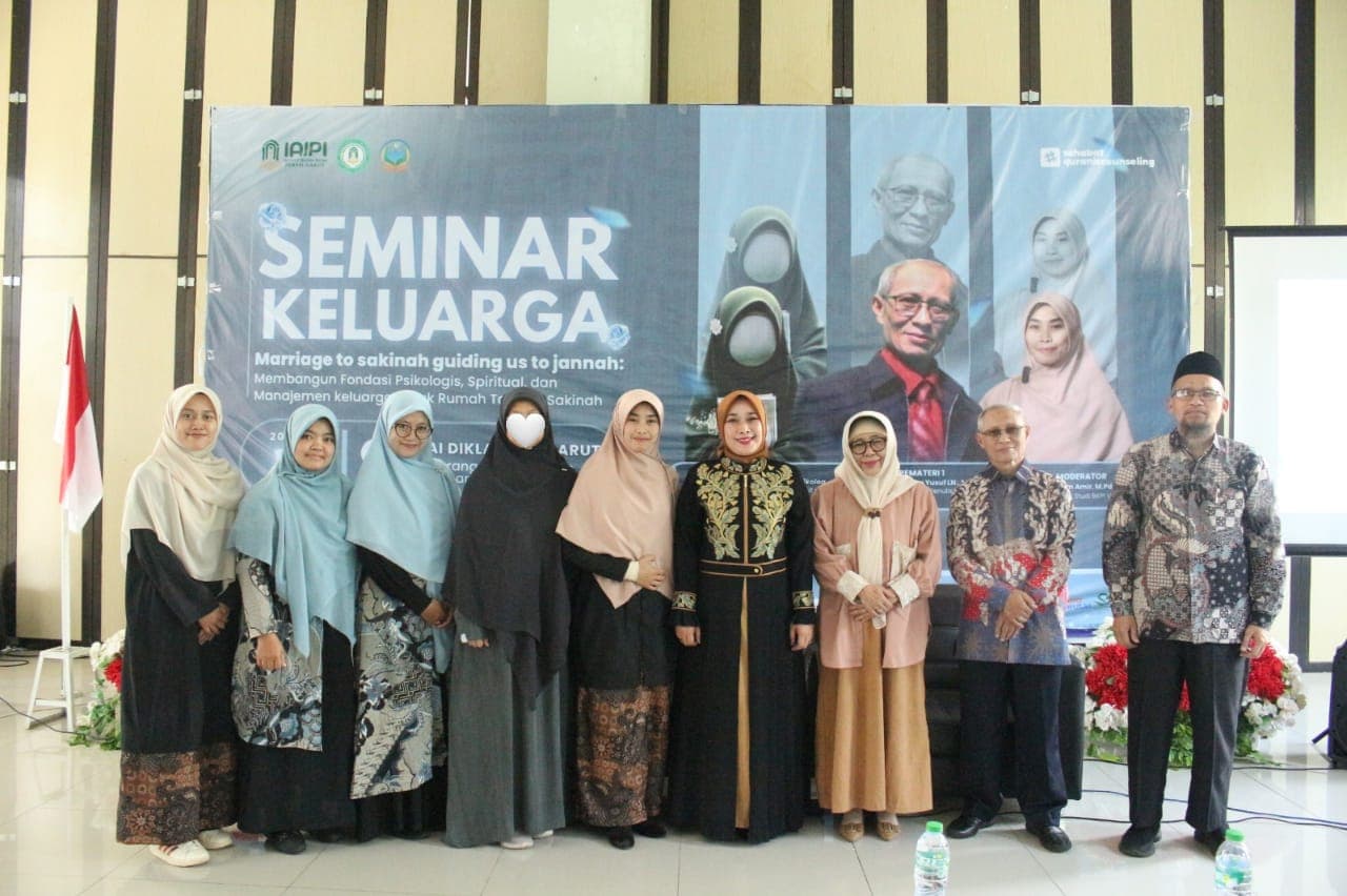 Bahas Tema Pernikahan, Prodi BKPI IAI Persis Garut Gelar Seminar Keluarga