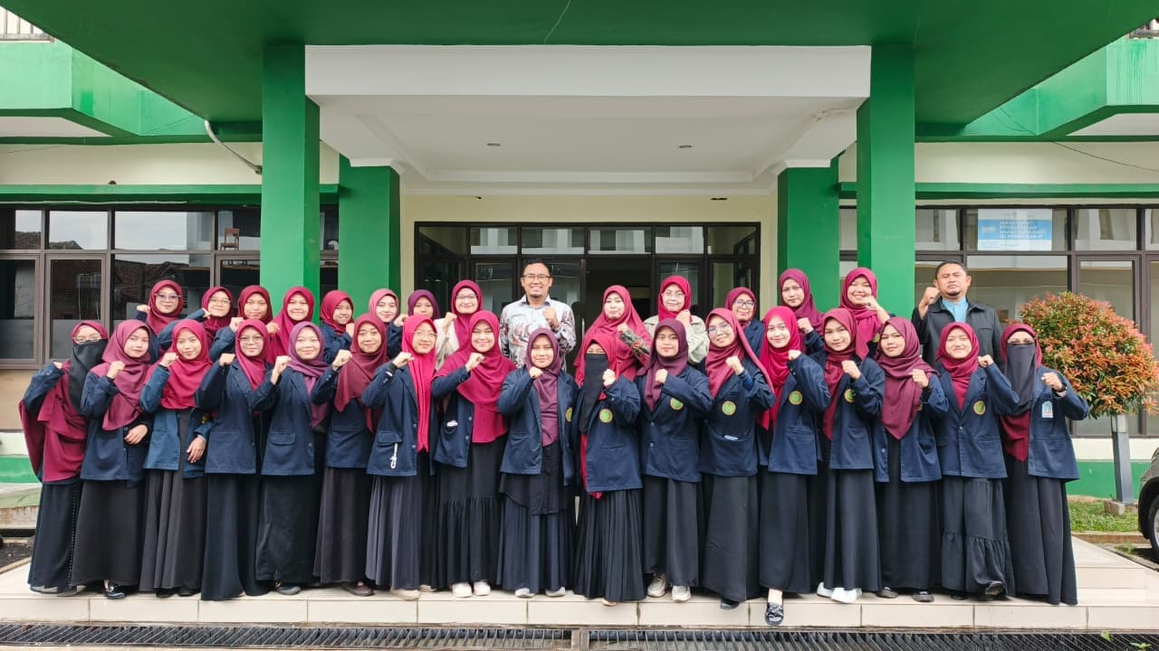 Konsisten Siapkan Guru Profesional: Prodi PGMI IAI Persis Garut Gelar Pembekalan dan Pelepasan PLP 1