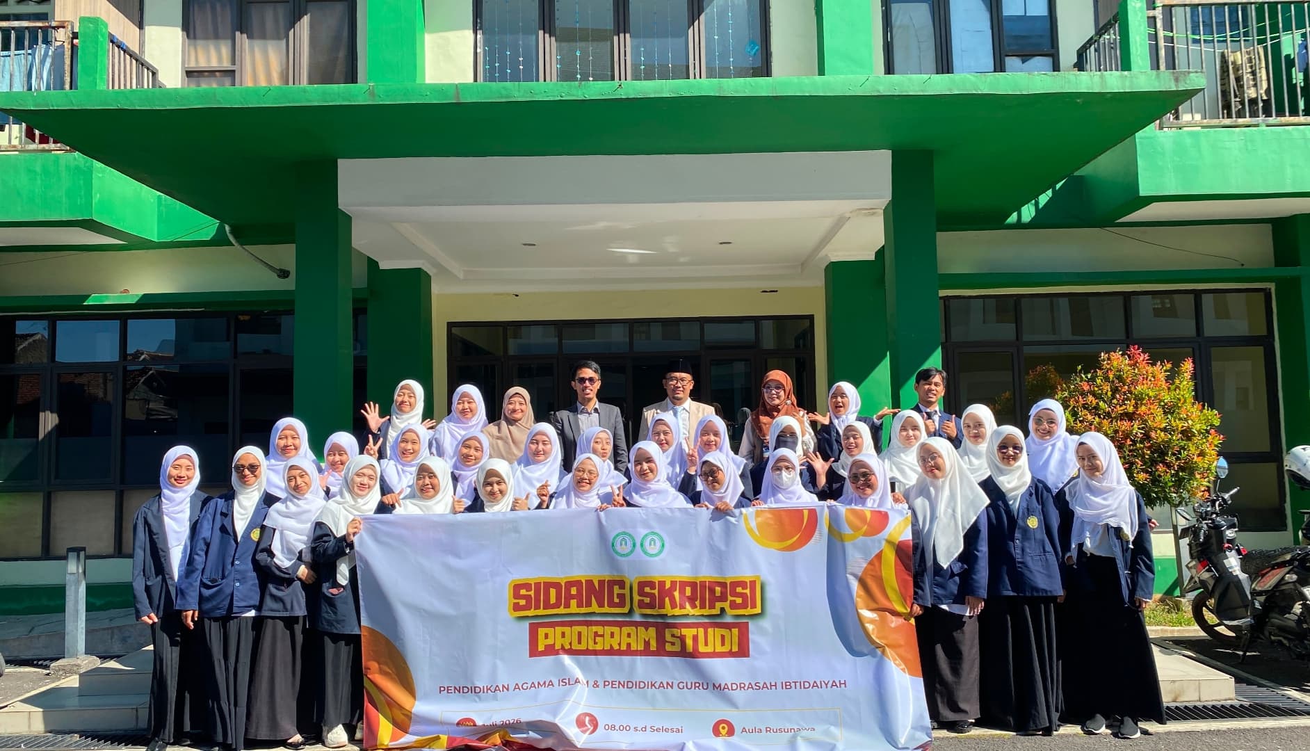 Sidang Skripsi PGMI IAI PERSIS Garut; Sukses Tampilkan Inovasi Penelitian Pendidikan Dasar Islam